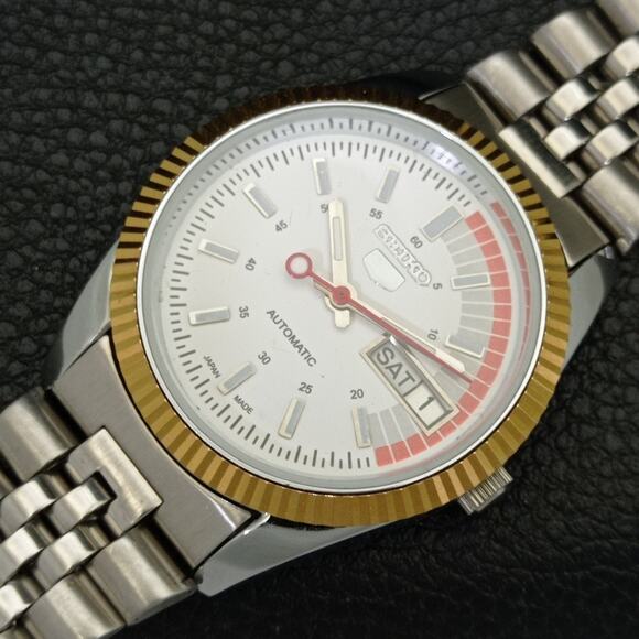 Vintage 1970 Seiko Automatic Mens Silver Watch W/daydate & Glass Back - Picture 6 of 10